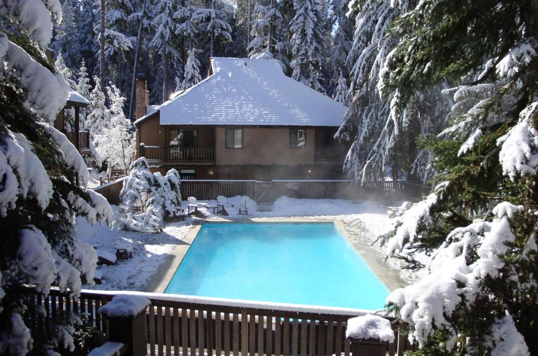 Loge Alta Crystal Hotel Enumclaw Bagian luar foto