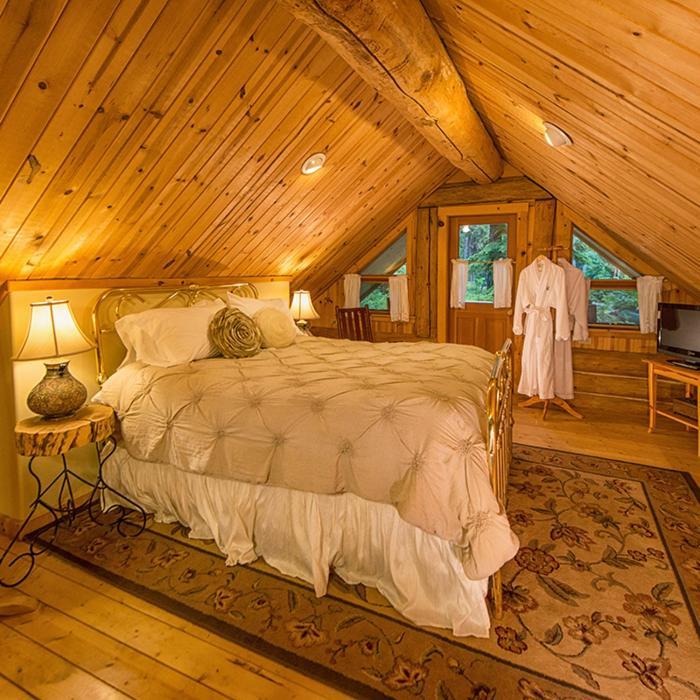 Loge Alta Crystal Hotel Enumclaw Bagian luar foto