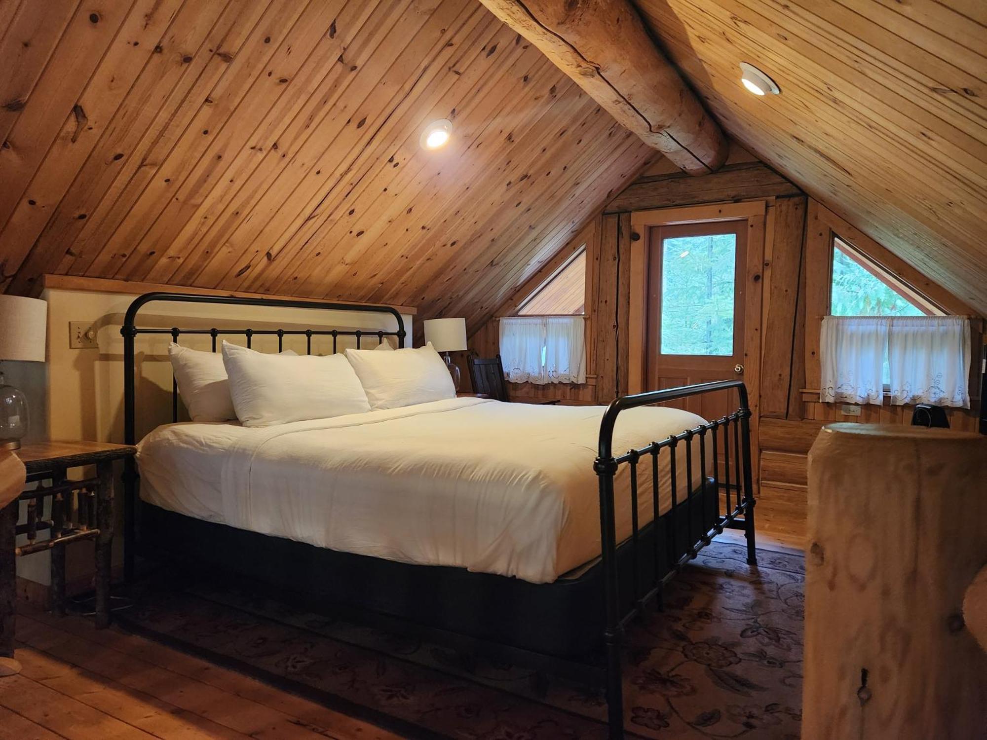 Loge Alta Crystal Hotel Enumclaw Bagian luar foto